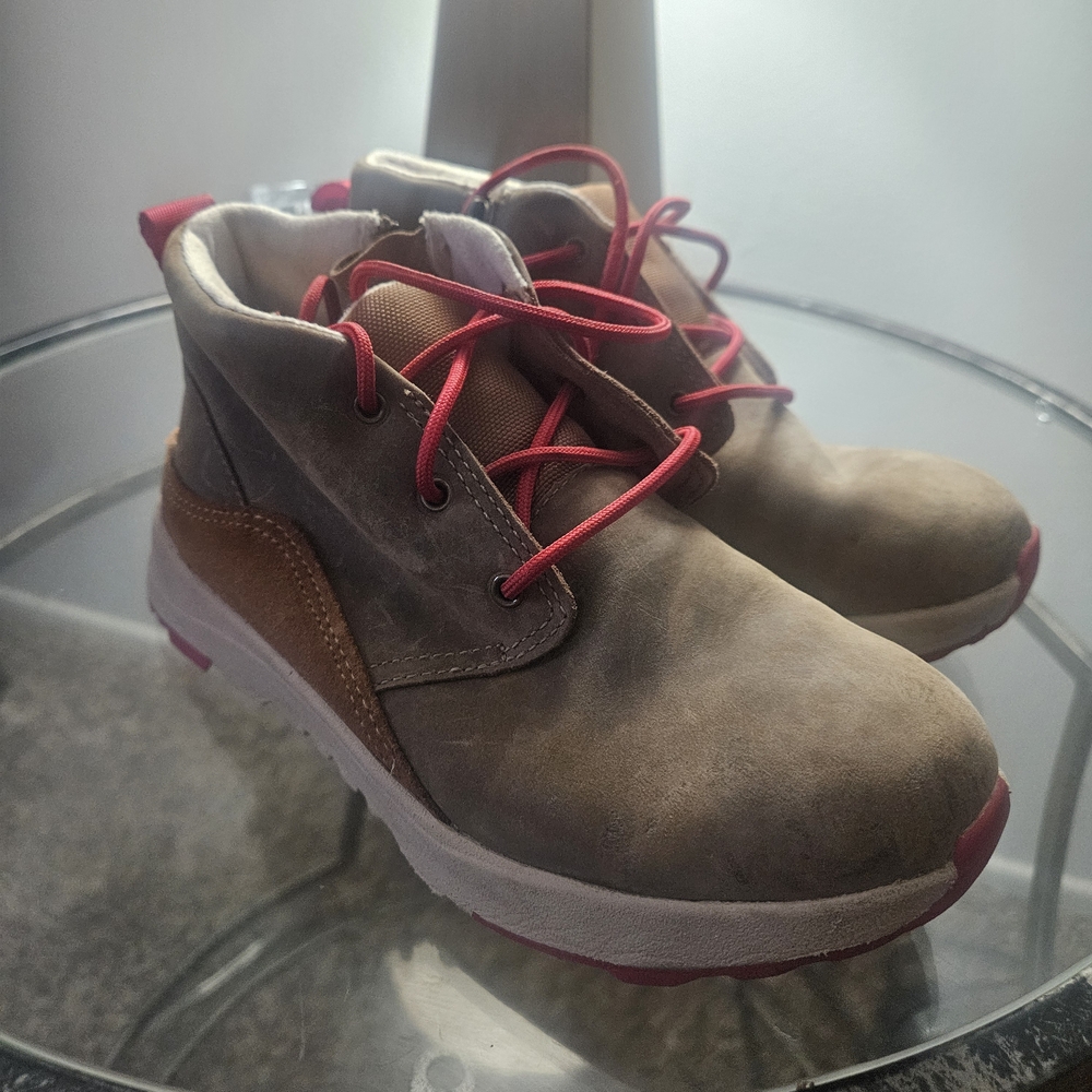 UGG Kids Boots in Brown and Red